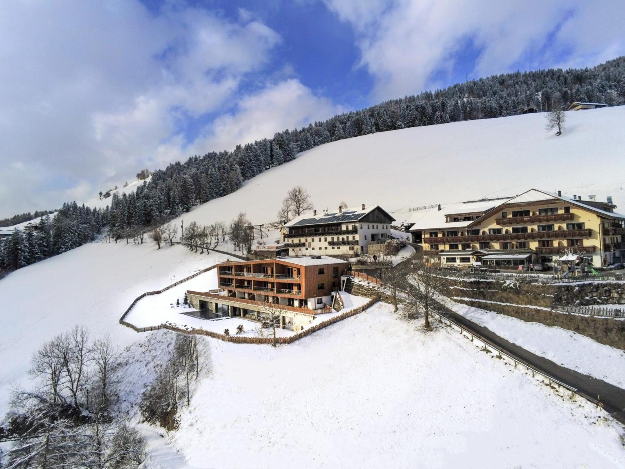 Hotel Schopfenhof San Candido Exterior foto